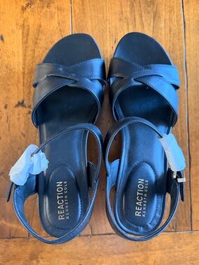 🖤 Reaction Kenneth Cole - Clarissa 🖤